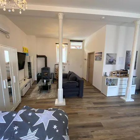Schöne kleine Einraumwohnung mit Küche und Kamin in Holzthaleben Helbedundorf Exterior foto