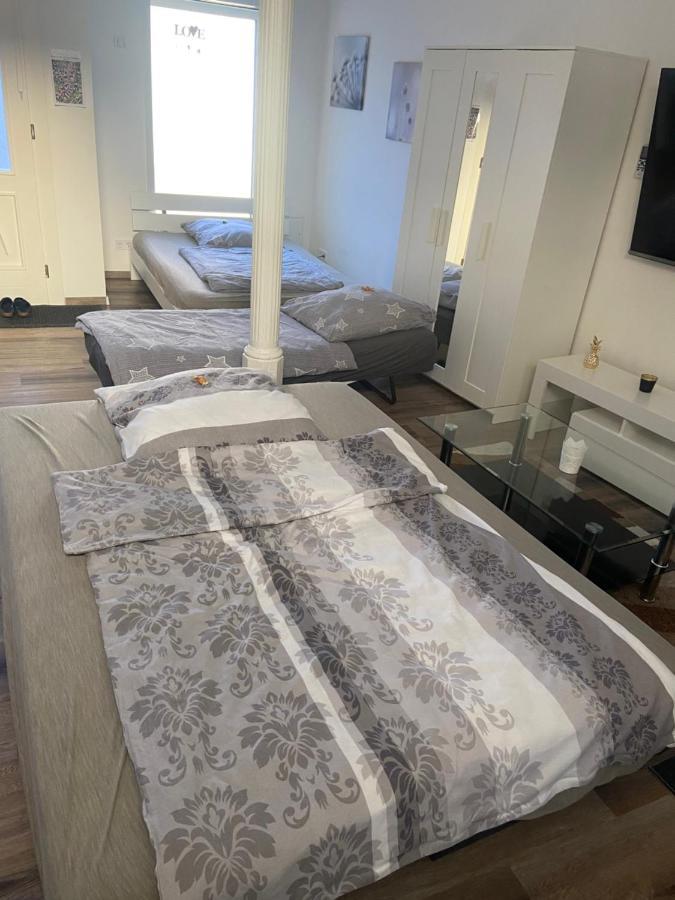 Schöne Kleine Einraumwohnung Mit Küche Und Kamin In Holzthaleben Helbedundorf